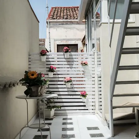 Terrazzo Siciliano 公寓 *
